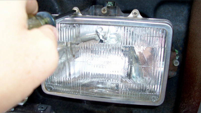 Illustration for article titled How To Keep Your Car's Lights Shining So You Don't Get A Ticket